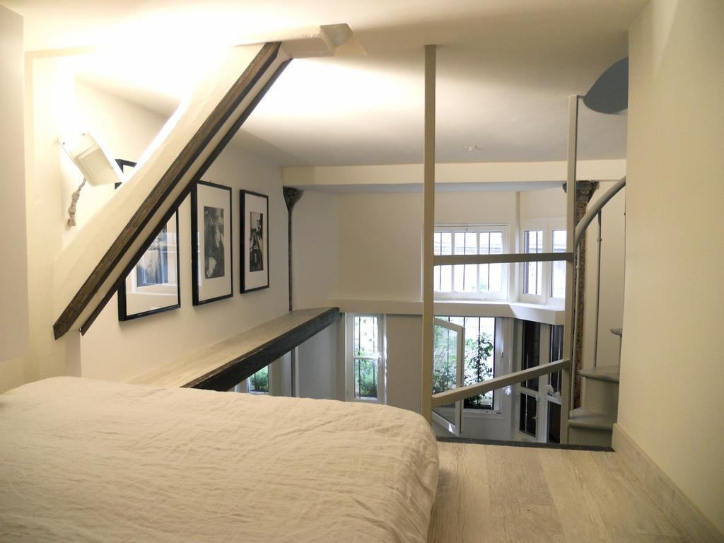 Urban Chic Montmartre Loft Apartment Paris Bilik gambar